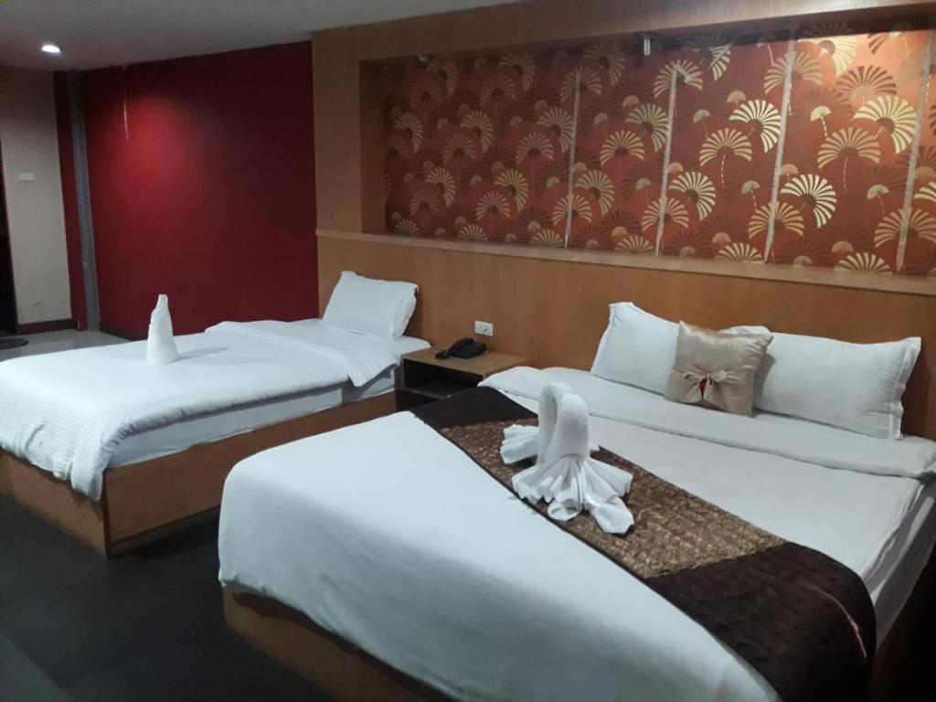 New Pind Balluchi Inn Pattaya Exterior foto